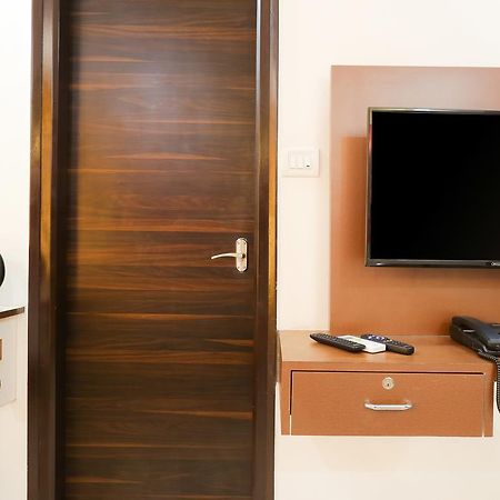 Itsy Hotels Worldtree Bellandur Бангалор Экстерьер фото